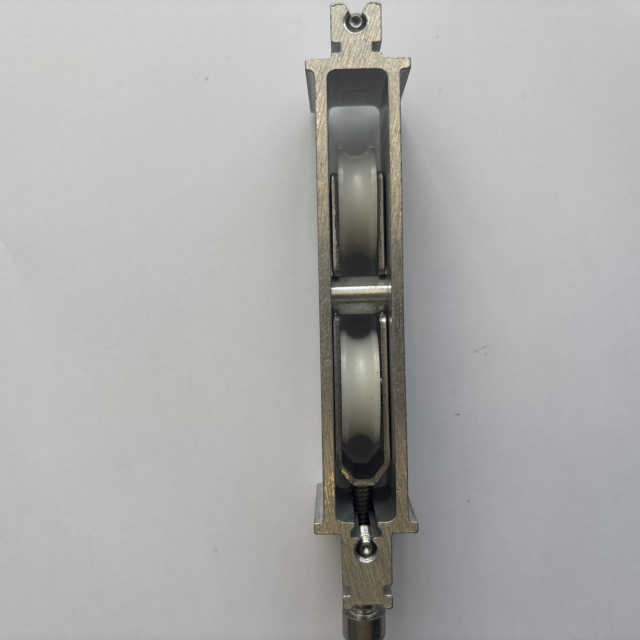 Roulette galet de baie coulissante  simple r�glable  AC8835 3