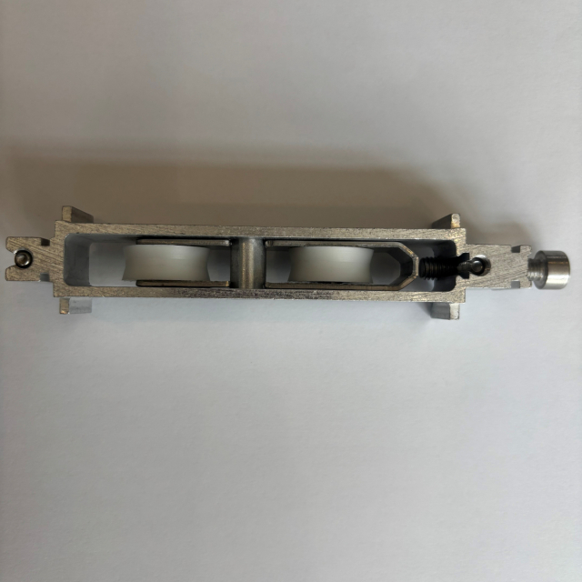 SCHUCO Galets roulettes  pour baie coulissante  SCHUCO    Galet  fer  24xH20  s�rie Royal 5